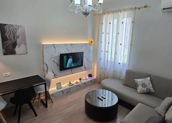 Daire Lord's Center *