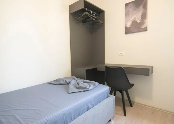 Daire Lord's Center *